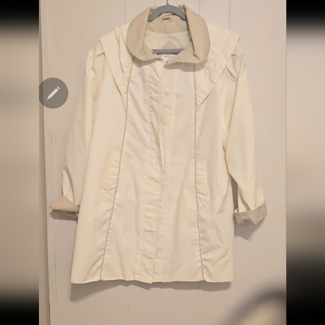 Mulberry Cream Trench Coat Size Large Vintage
